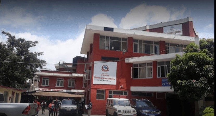 निषेधाज्ञामा अत्यावश्यक सेवाको लागि सवारी पास नचाहिने (सूचना सहित) 