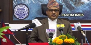 विकास बैंक, फाइनान्स र लघुवित्तले पनि २५ प्रतिशत ऋणपत्र जारि गर्नुपर्ने 
