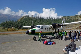 हुम्लामा एकै दिन १४ उडान, १५० विदेशी सिमकोट पुगे