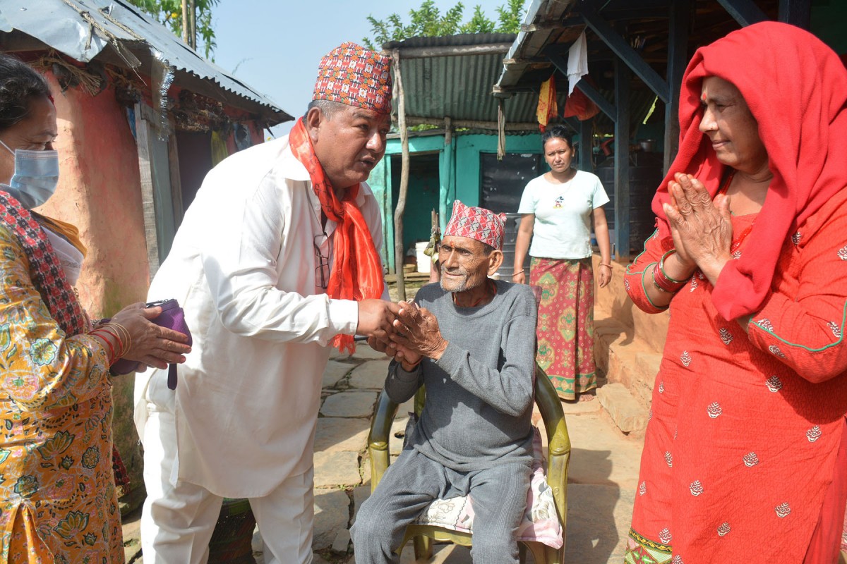 KN-Damauli-HelpCancerc.jpg