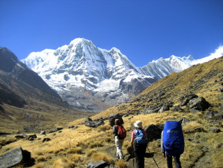 सुनसान अन्नपूर्ण पदमार्गमा देखिन थाले पर्यटक, दैनिक ३० जना पुग्दै