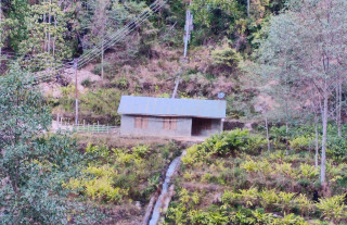 ऋणले थलिँदै खोटाङका लघु जलविद्युत् आयोजना