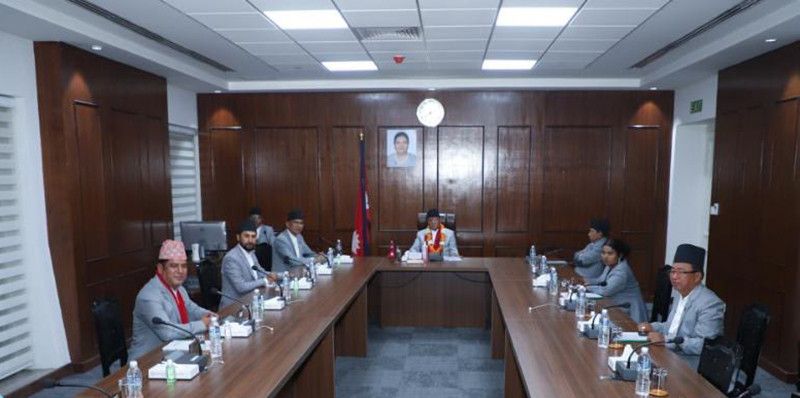 लाइसेन्स र  पासपोर्ट लिन लाइन लाग्न नपर्ने व्यवस्था गर्ने मन्त्रिपरिषदको निर्णय