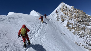 दशैंअघि नै थप ५७ वटा नयाँ हिमाल आरोहणका लागि खुल्ला गरिँदै (सूचीसहित)