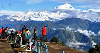 जुनमा भित्रिए ७६ हजारभन्दा बढी विदेशी पर्यटक