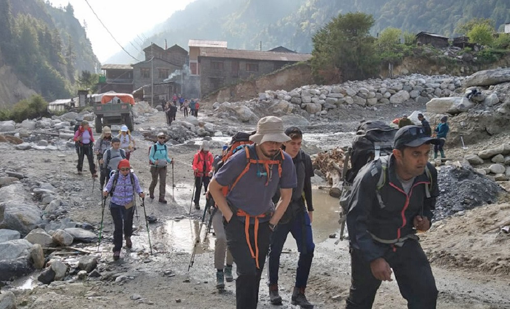 एक महिनामा ४८ हजार पर्यटक अन्नपूर्ण क्षेत्रमा भित्रिए