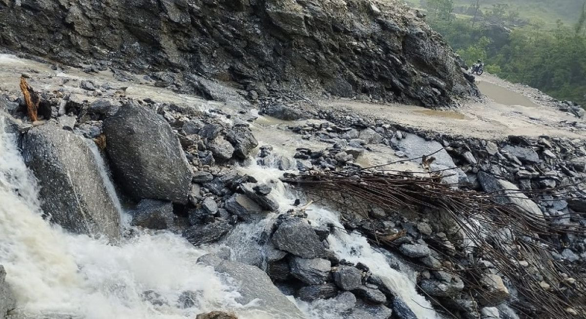 साना नदीमा आकस्मिक बाढीको जोखिम