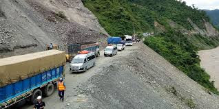 नारायणढ–मुग्लिन सडक खण्ड अवरुद्ध