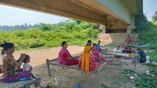 वनहराका भूमिहीनलाई दशैंले छोएन