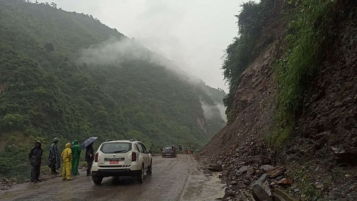 मकवानपुर हुँदै काठमाडौँ आउने  सवारीका लागि वैकल्पिक मार्ग