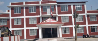 स्थानीयले ४२ थान हतियार बुझाए