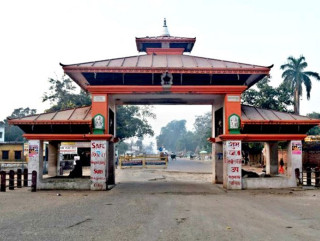 जमुनाह नाकाबाट स्रोत नखुलेको पाँच लाख बरामद