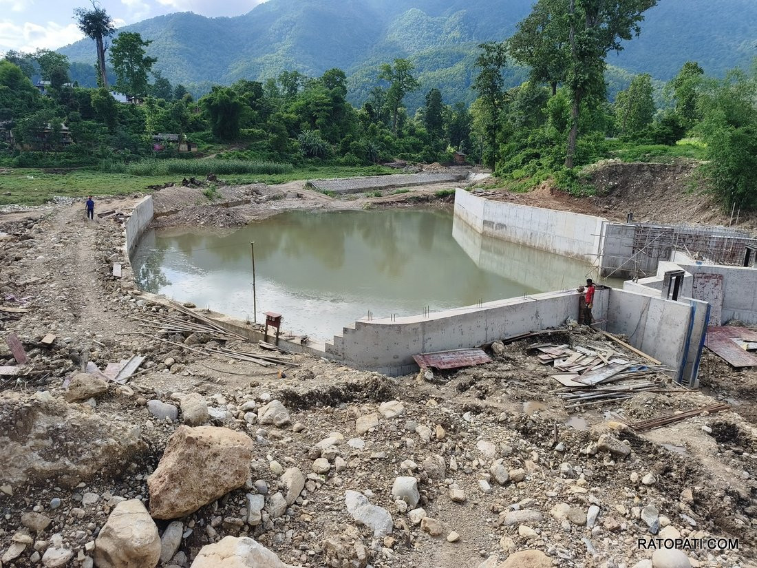 गिनीमा फोहोरको थुप्रोले पुरिएर कम्तीमा ३० जनाको मृत्यु