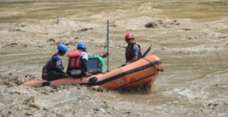 रसुवाको बाढीः त्रिशूली र नारायणी नदीमा १८ शव भेटिए