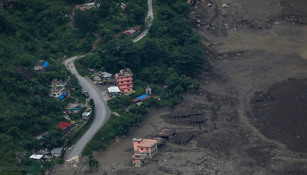 भोटेकोशी बाढीः रसुवामा ४१ किलोमिटर सडक र आठ जलविद्युत् आयोजनामा पूर्ण क्षति