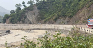 बिपी राजमार्गको ट्रयाकको काम केही दिन स्थगित गरिने