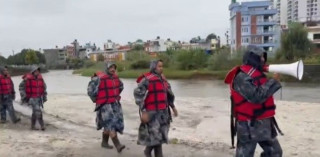 लगातार वर्षापछि भक्तपुरका नदी आसपास माइकिङ, सुरक्षित स्थानमा बस्न आग्रह