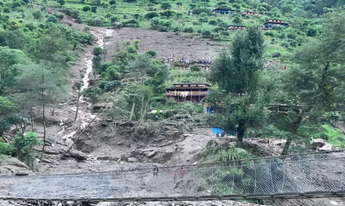 बागलुङ पहिरो : मृतकको संख्या १२ पुग्यो