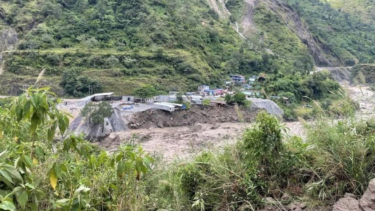 बाढीले म्याग्दीका जलविद्युत् आयोजनामा ठूलो क्षति, २१६ मेगावाट विद्युत् राष्ट्रिय प्रणालीबाट बाहिर