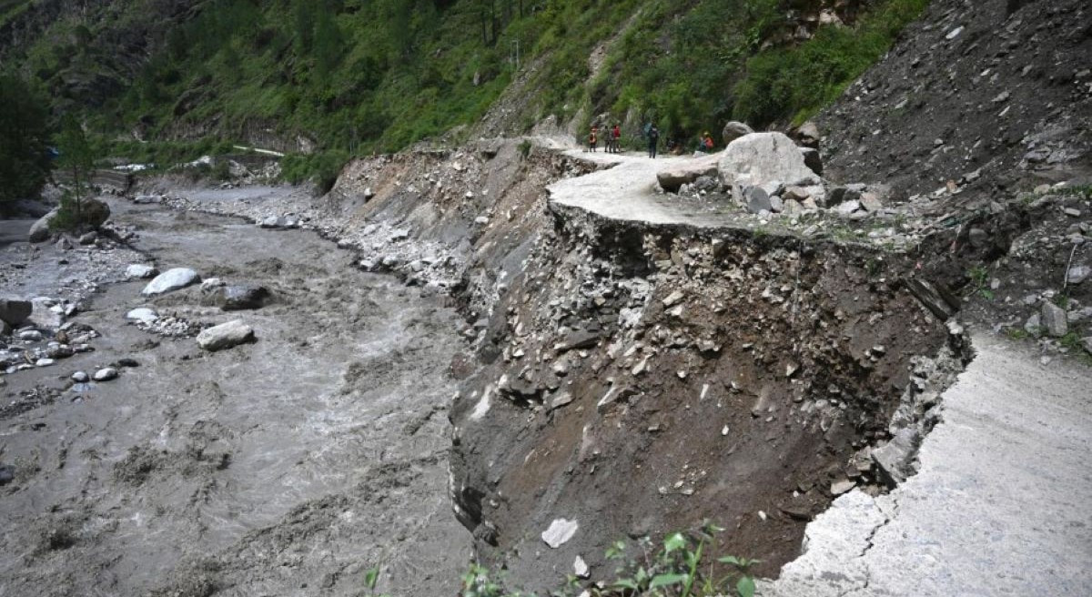 बाढीपहिरोले अवरुद्ध रसुवा र मुस्ताङ जोड्नेबाहेक अरु सबैजसो सडक सञ्चालन