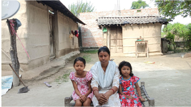बाढीले खोस्यो दसैँको टीका, बेपत्ता आफन्तको पर्खाइमा खाली निधार
